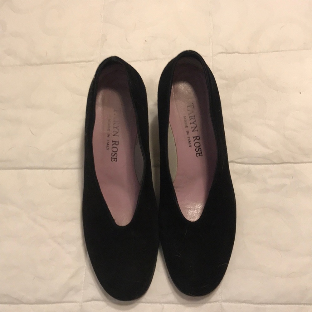 Taryn Rose suede pump, 6 1/2, heel height is 2”.